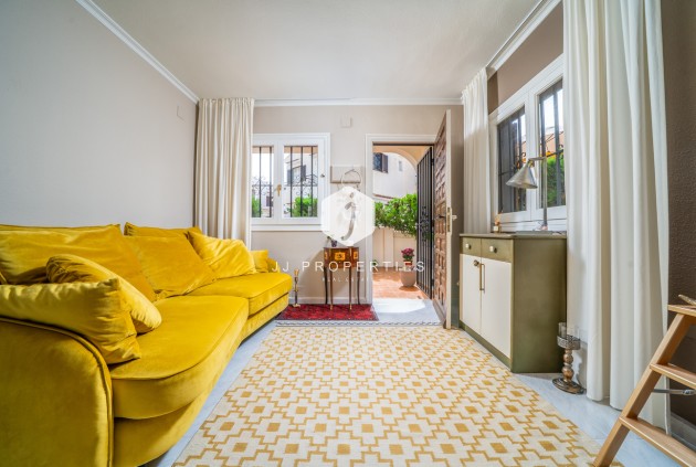 Segunda mano - Bungalow -
Torrevieja - La Mata