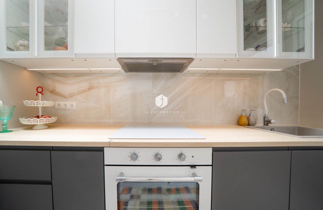 Segunda mano - Bungalow -
Torrevieja - La Mata