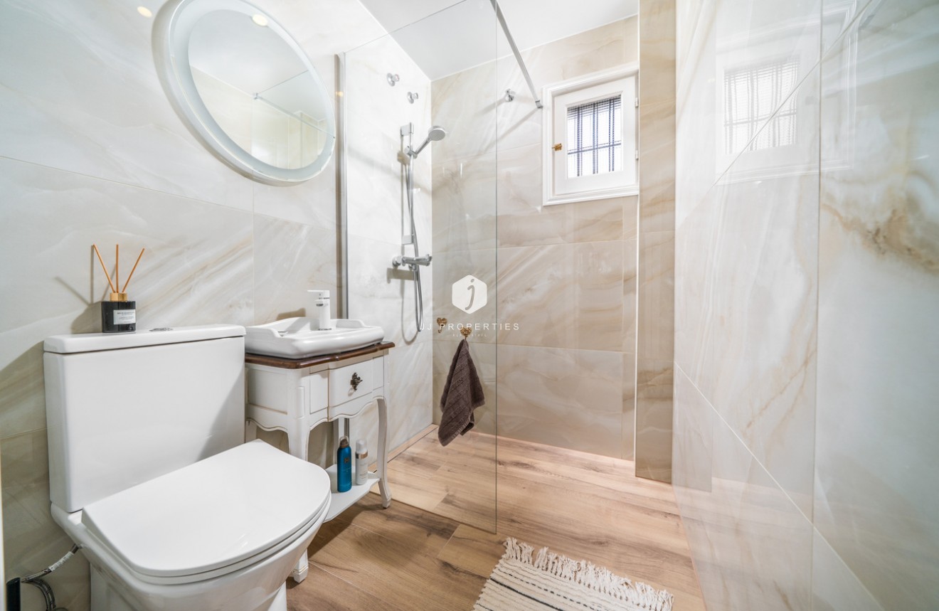 Segunda mano - Bungalow -
Torrevieja - La Mata