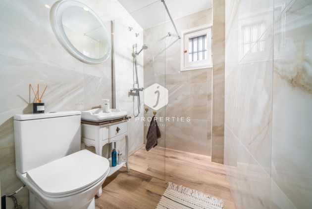 Segunda mano - Bungalow -
Torrevieja - La Mata