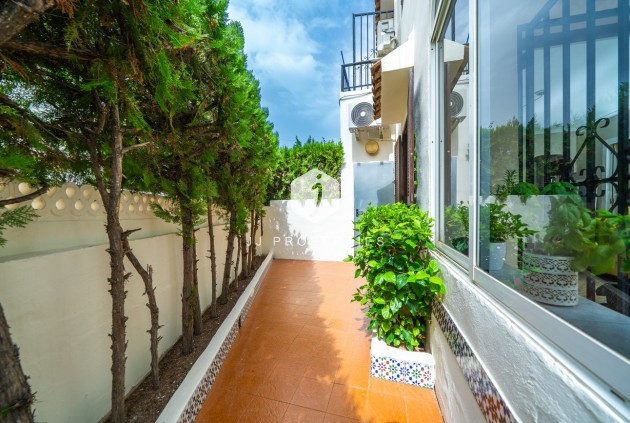 Segunda mano - Bungalow -
Torrevieja - La Mata