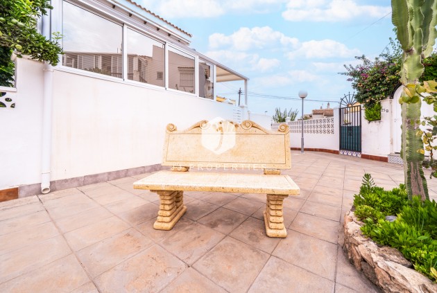 Segunda mano - Bungalow -
Torrevieja - La Mata