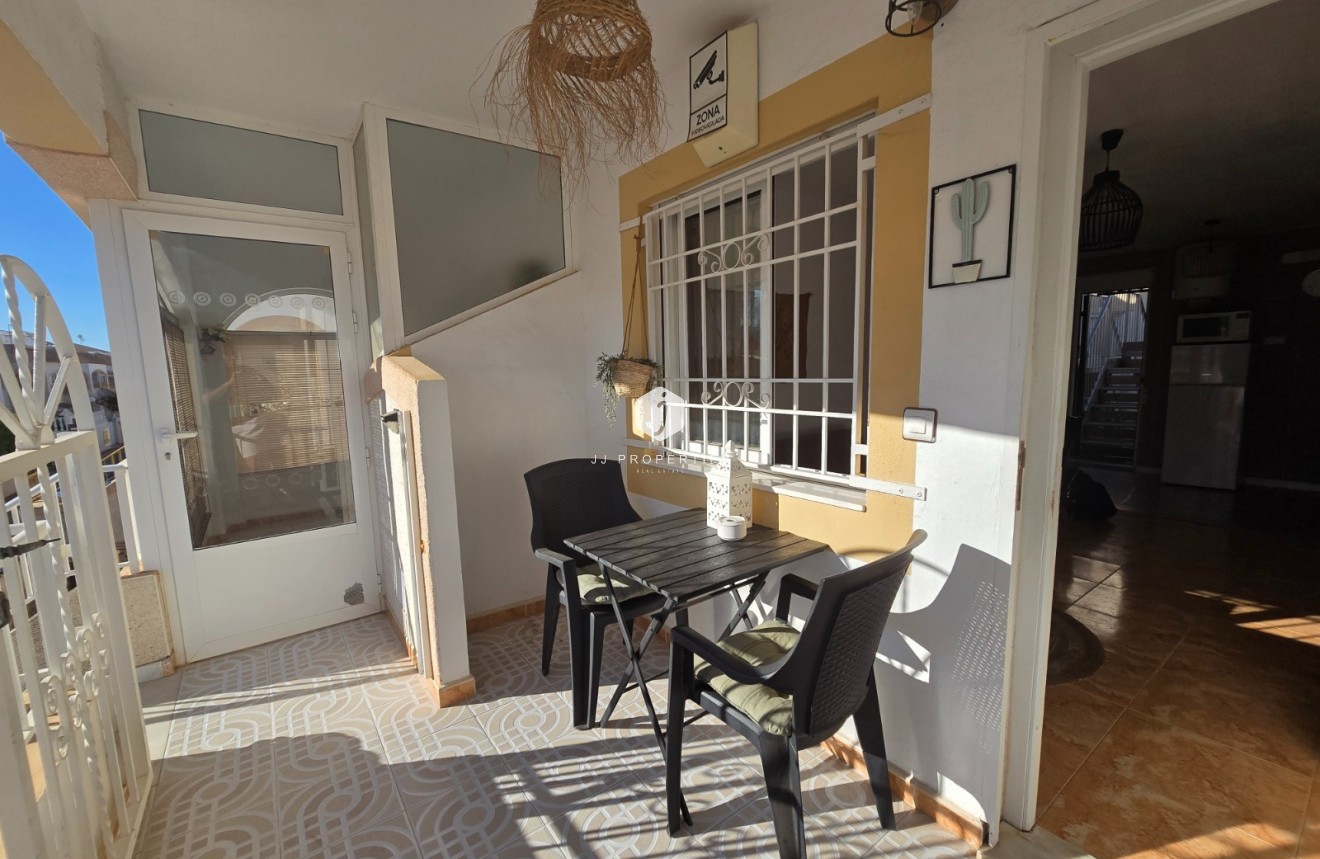 Segunda mano - Apartamento / piso -
Torrevieja - Costa Blanca