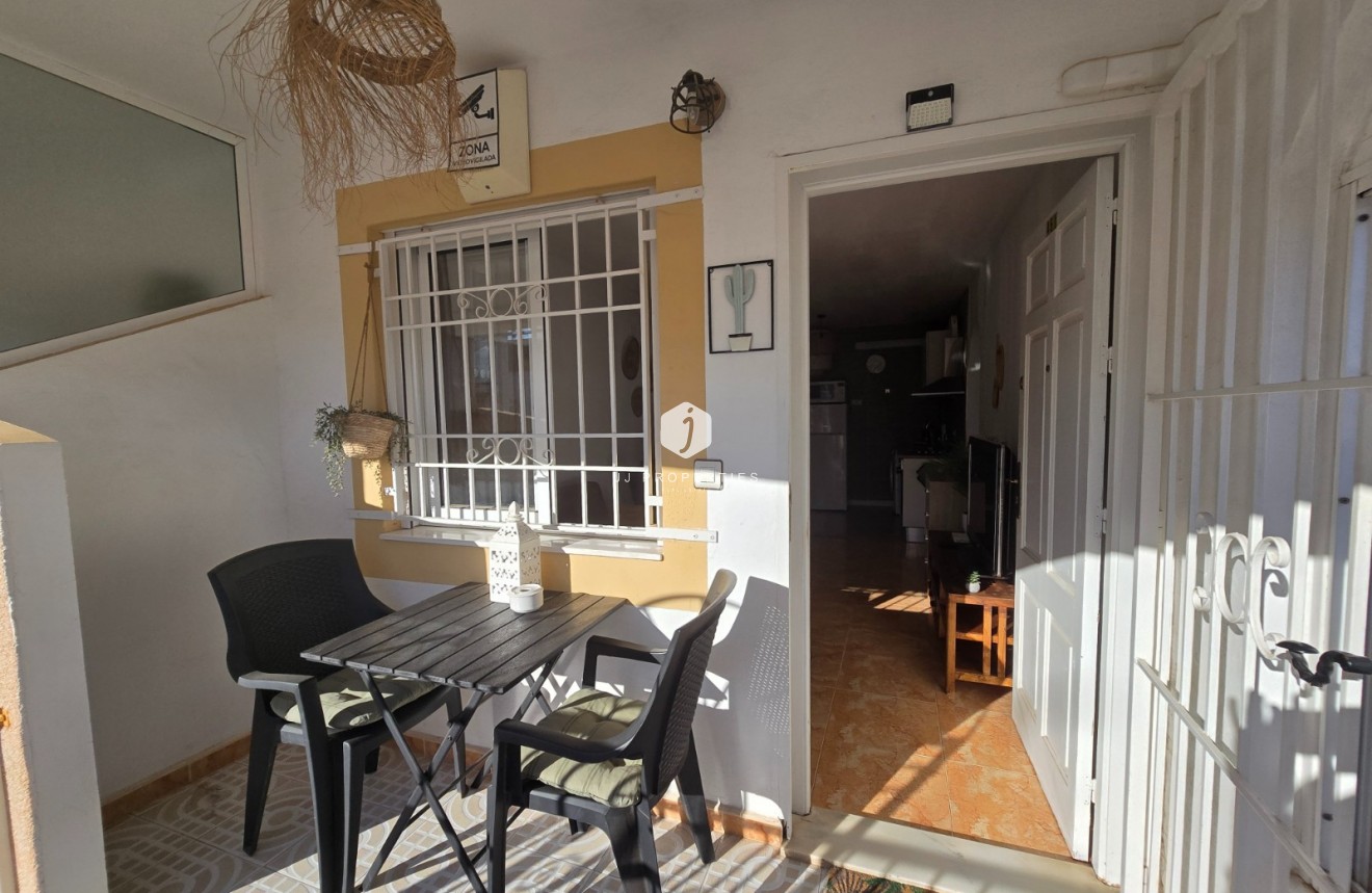 Segunda mano - Apartamento / piso -
Torrevieja - Costa Blanca