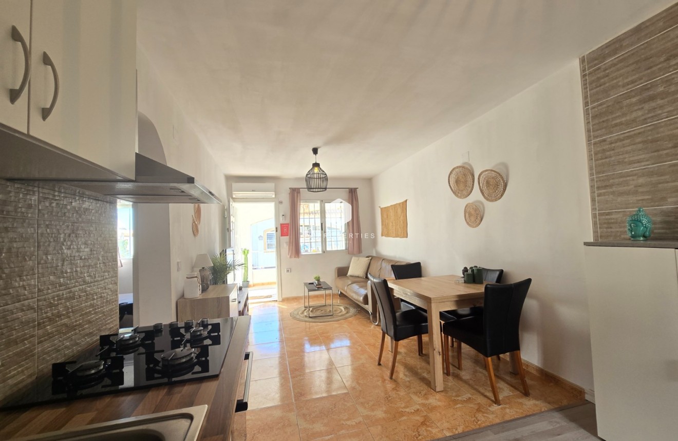 Segunda mano - Apartamento / piso -
Torrevieja - Costa Blanca