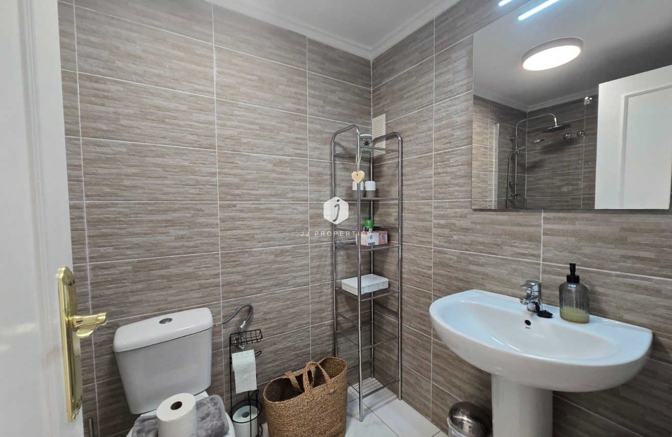 Segunda mano - Apartamento / piso -
Torrevieja - Costa Blanca