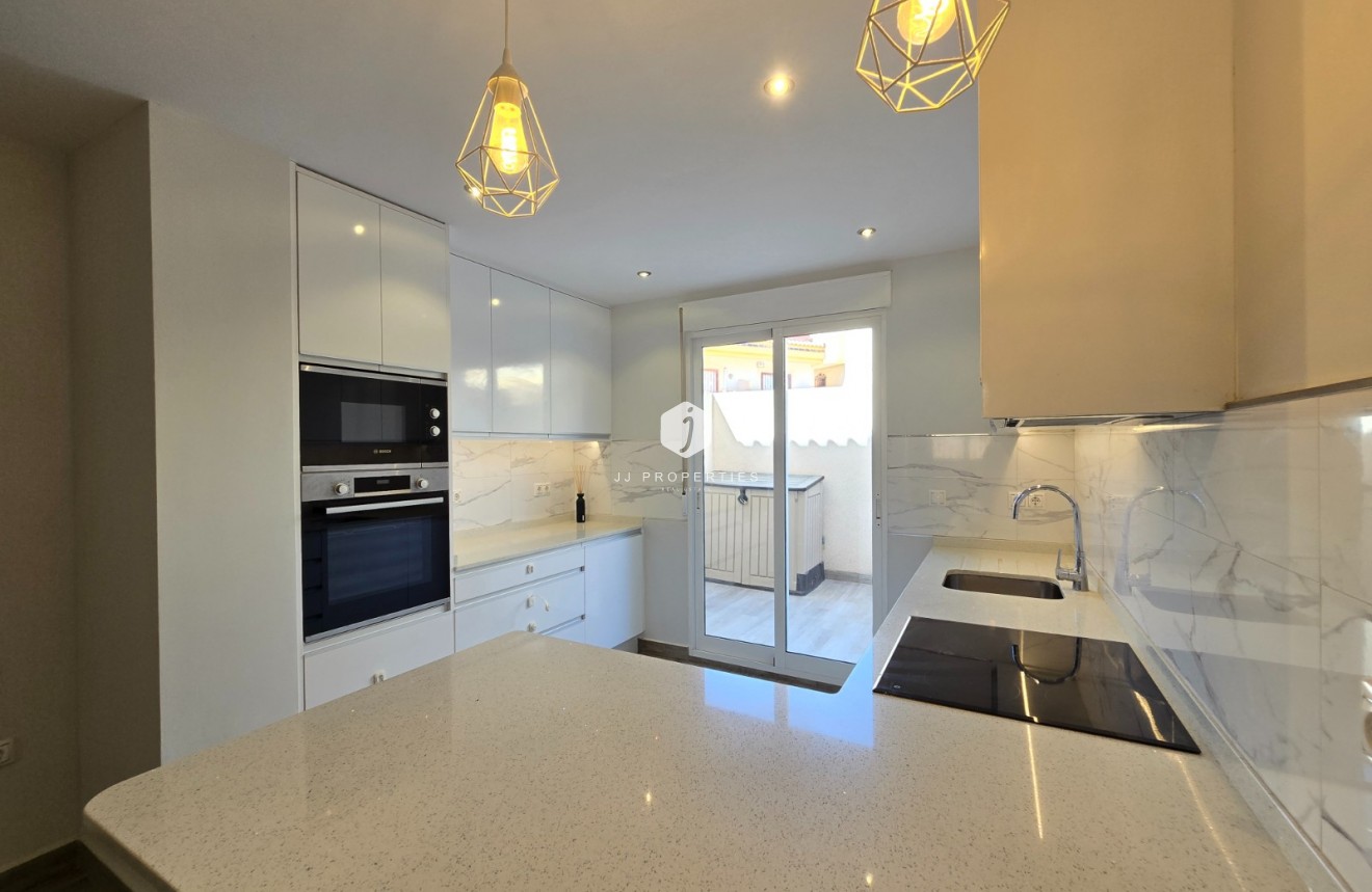 Segunda mano - Apartamento / piso -
Orihuela Costa - Costa Blanca