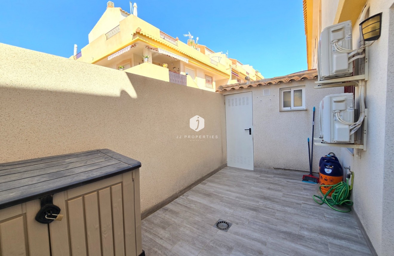 Segunda mano - Apartamento / piso -
Orihuela Costa - Costa Blanca