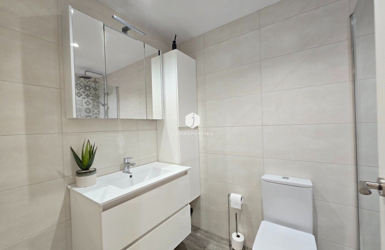 Segunda mano - Apartamento / piso -
Orihuela Costa - Costa Blanca