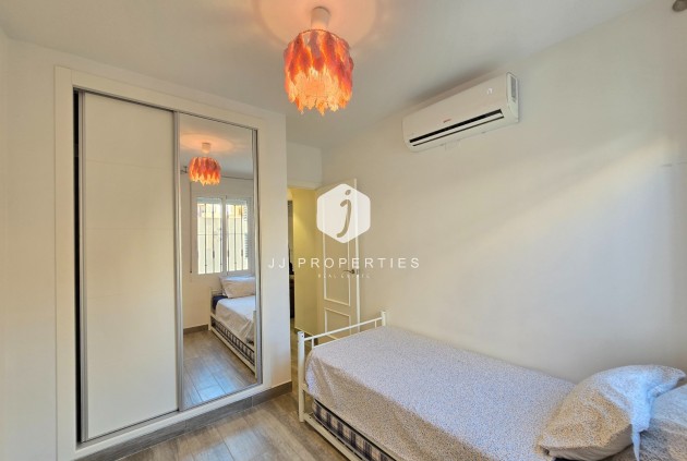 Segunda mano - Apartamento / piso -
Orihuela Costa - Costa Blanca