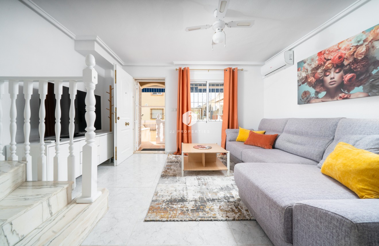 D'occasion - Chalet -
Orihuela Costa - Los Almendros - La Florida