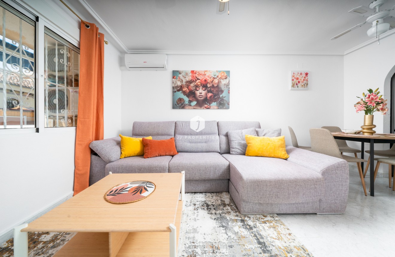 D'occasion - Chalet -
Orihuela Costa - Los Almendros - La Florida