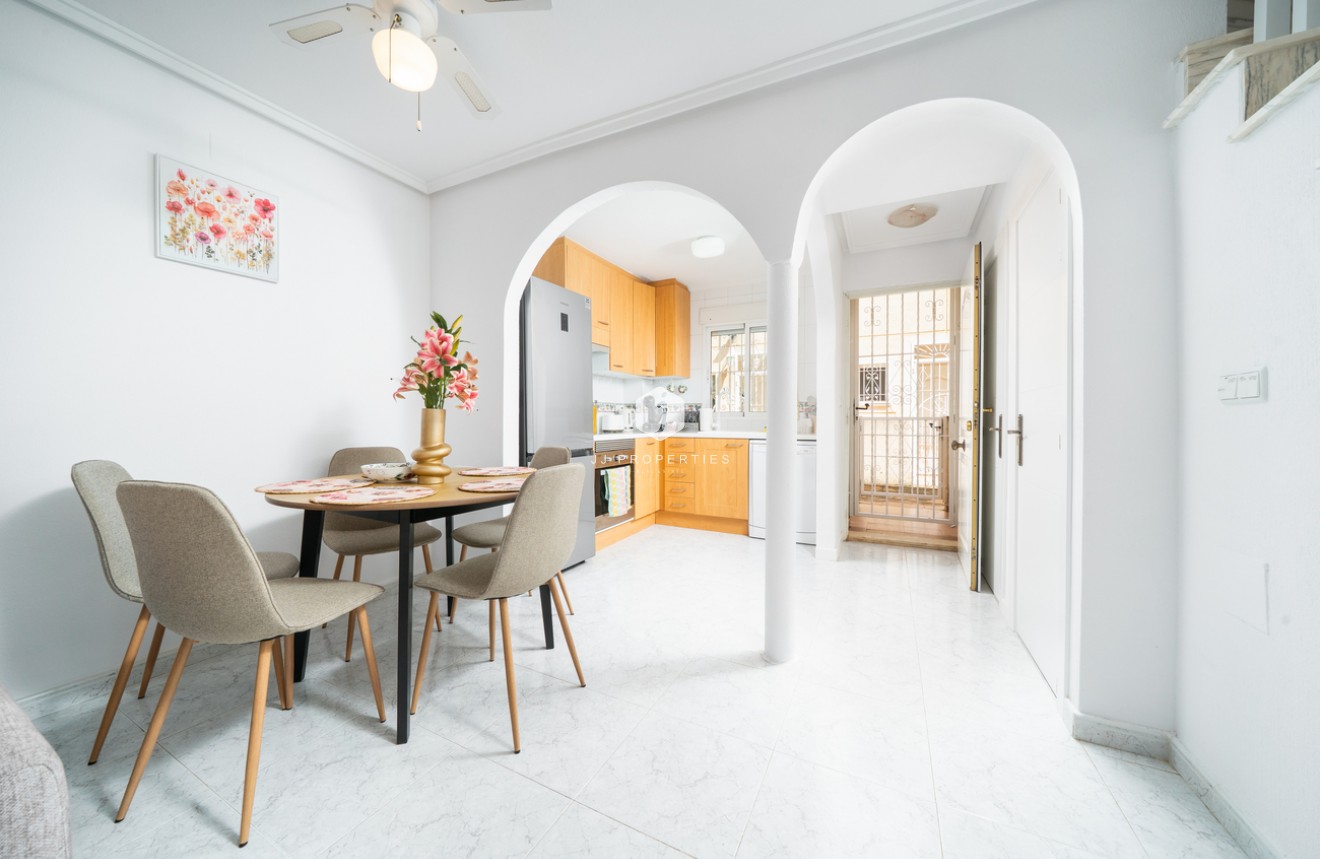 D'occasion - Chalet -
Orihuela Costa - Los Almendros - La Florida