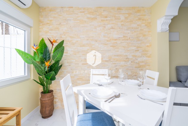 Segunda mano - Bungalow -
Torrevieja - Torretas