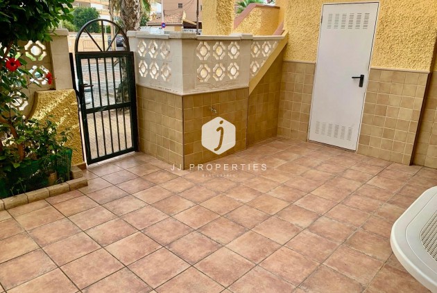 Segunda mano - Apartamento / piso -
Torrevieja - La Mata