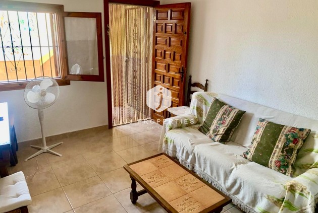 Segunda mano - Apartamento / piso -
Torrevieja - La Mata