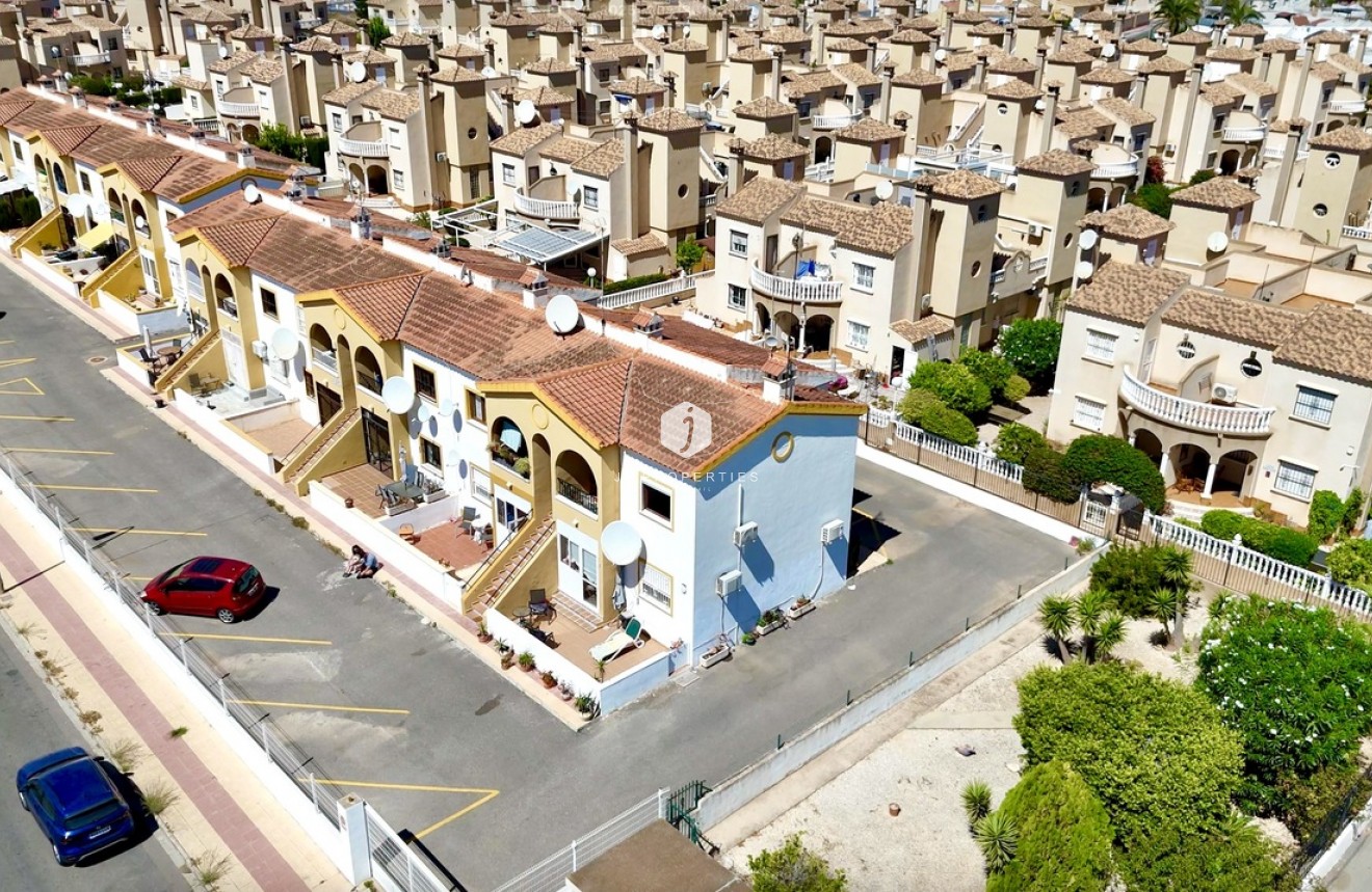 Segunda mano - Apartamento / piso -
Playa Flamenca - Costa Blanca