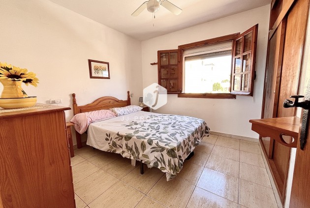 Segunda mano - Apartamento / piso -
Playa Flamenca - Costa Blanca