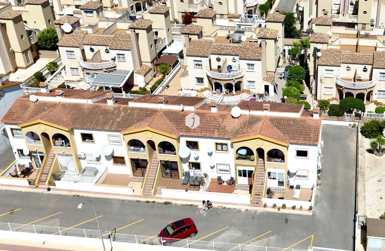 Segunda mano - Apartamento / piso -
Playa Flamenca - Costa Blanca