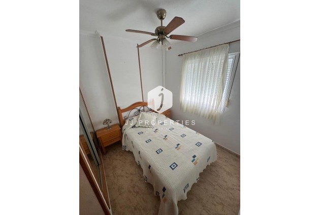 Segunda mano - Apartamento / piso -
Torrevieja - Habaneras