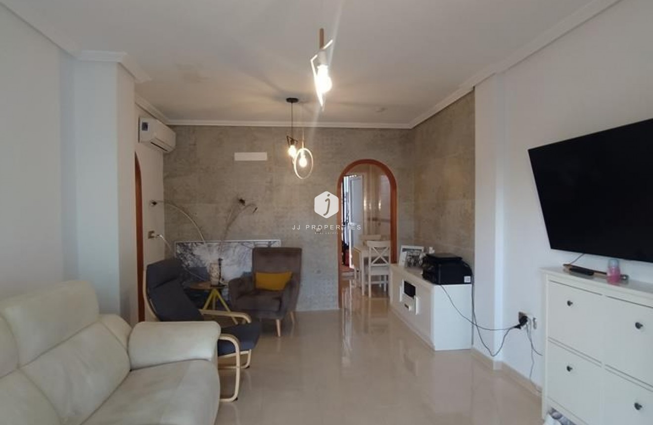 Segunda mano - Apartamento / piso -
Orihuela Costa - LOMAS CABO ROIG