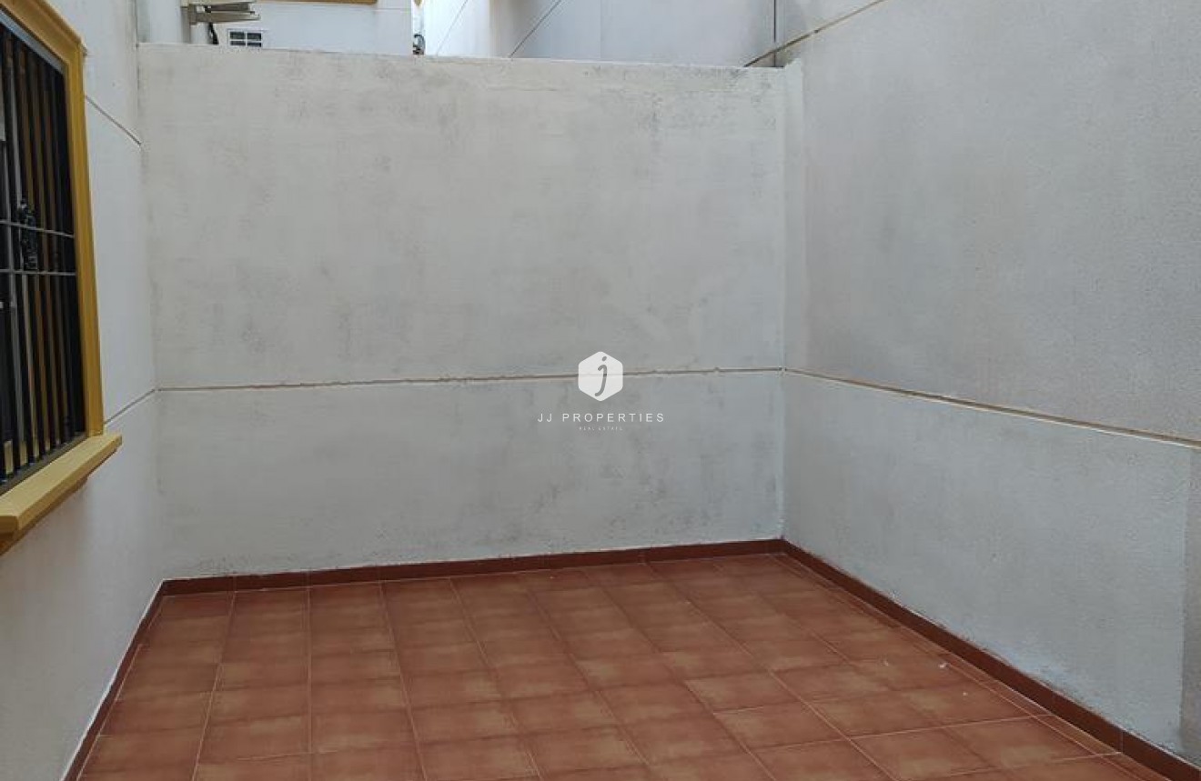 Segunda mano - Apartamento / piso -
Orihuela Costa - LOMAS CABO ROIG