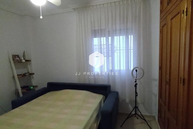 Segunda mano - Apartamento / piso -
Orihuela Costa - LOMAS CABO ROIG