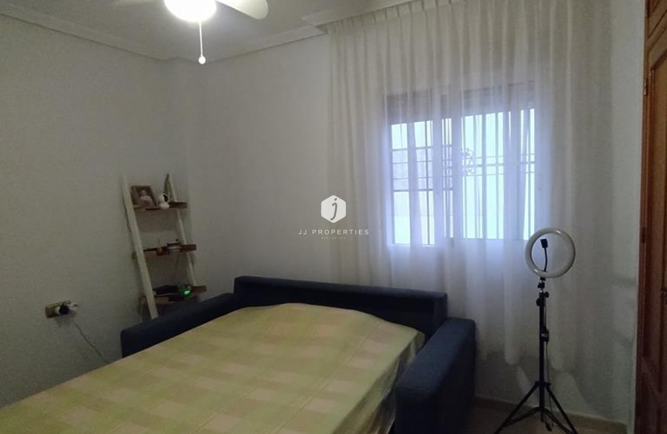 Segunda mano - Apartamento / piso -
Orihuela Costa - LOMAS CABO ROIG