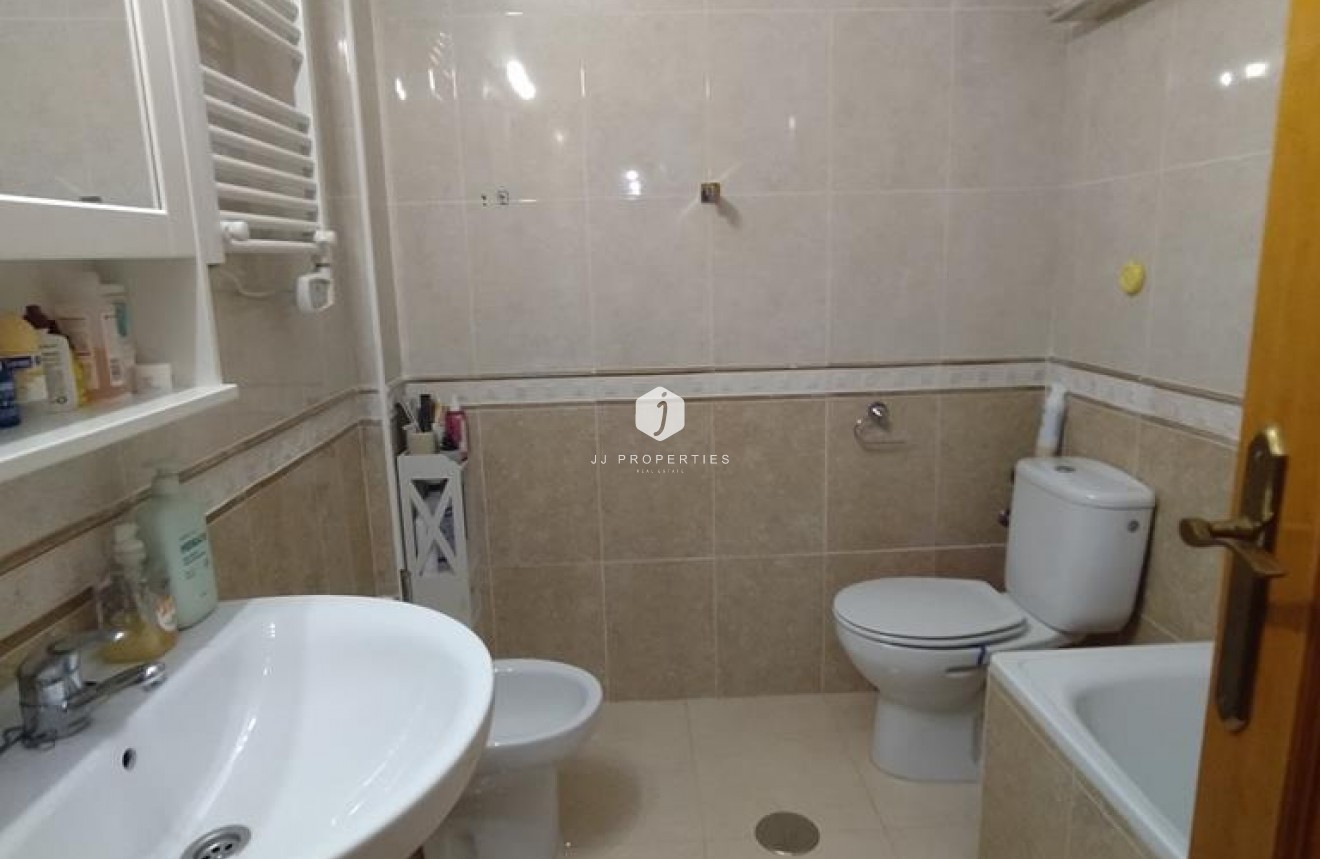Segunda mano - Apartamento / piso -
Orihuela Costa - LOMAS CABO ROIG