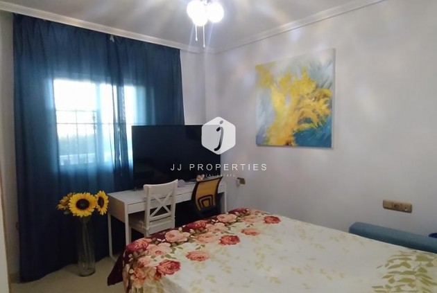 Segunda mano - Apartamento / piso -
Orihuela Costa - LOMAS CABO ROIG