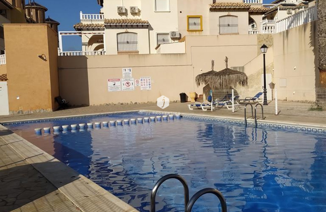 Segunda mano - Apartamento / piso -
Orihuela Costa - LOMAS CABO ROIG