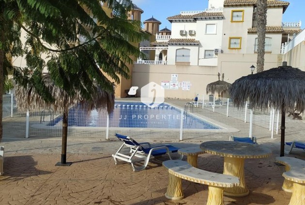 Segunda mano - Apartamento / piso -
Orihuela Costa - LOMAS CABO ROIG