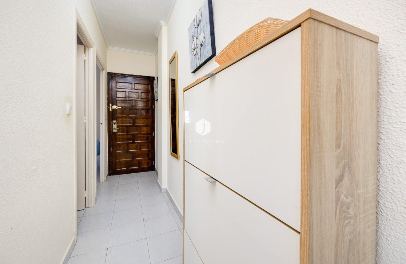 Segunda mano - Apartamento / piso -
Torrevieja - Torreblanca