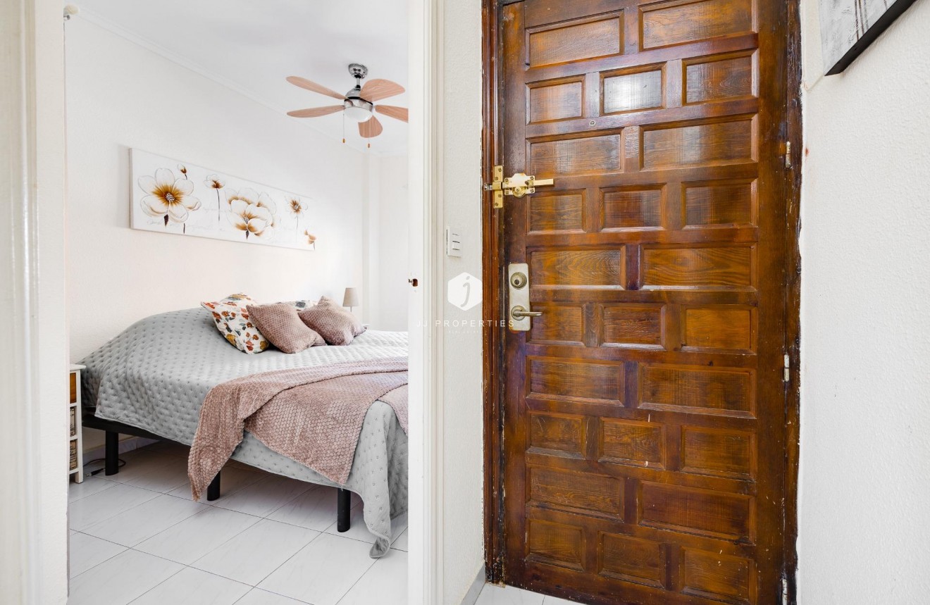 Segunda mano - Apartamento / piso -
Torrevieja - Torreblanca