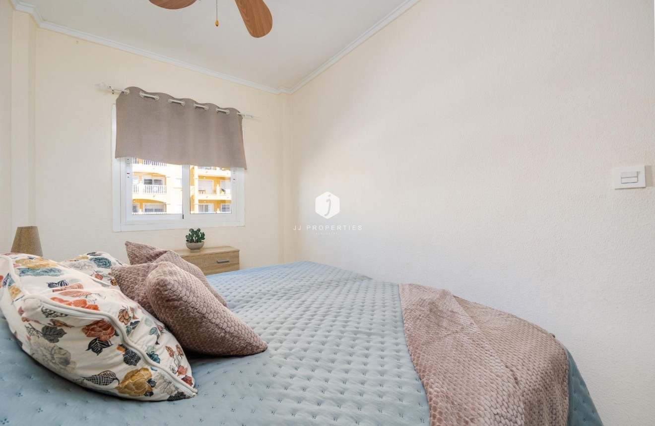 Segunda mano - Apartamento / piso -
Torrevieja - Torreblanca