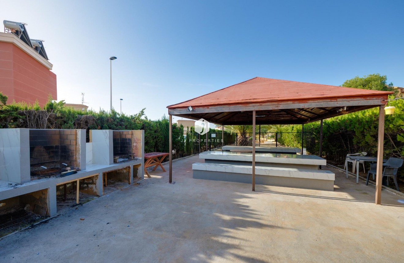 Segunda mano - Apartamento / piso -
Torrevieja - Torreblanca