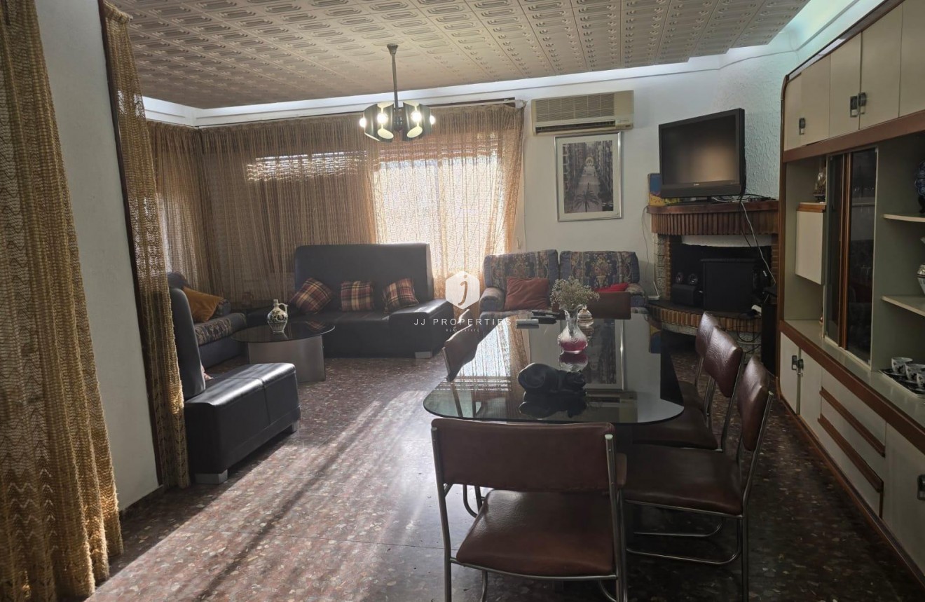 Segunda mano - Villa -
Orihuela Costa - Campoamor