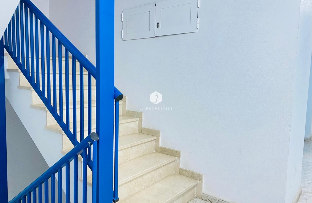 Segunda mano - Apartamento / piso -
Orihuela Costa - Altos De Campoamor