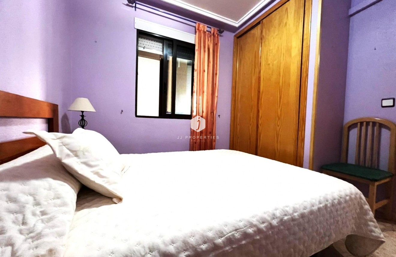 Segunda mano - Apartamento / piso -
Guardamar del Segura - Pueblo