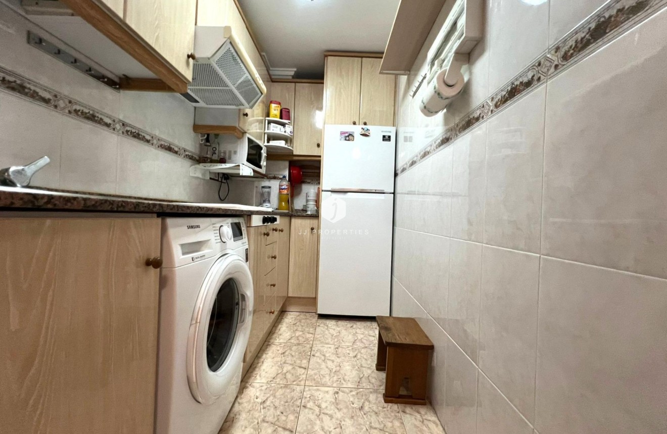 Segunda mano - Apartamento / piso -
Guardamar del Segura - Pueblo