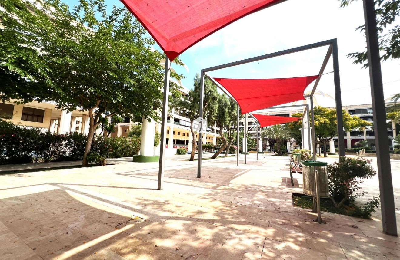 Segunda mano - Apartamento / piso -
Guardamar del Segura - Pueblo