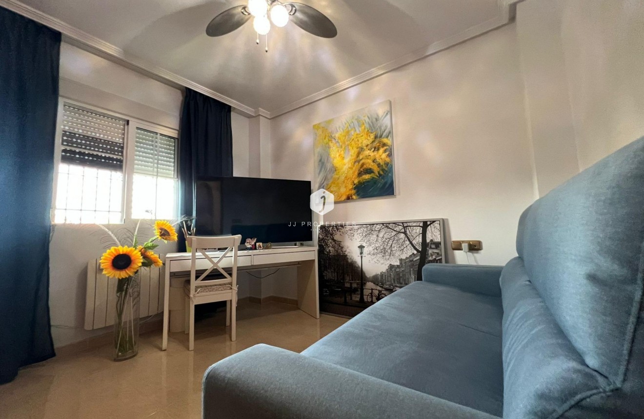 Segunda mano - Apartamento / piso -
Orihuela Costa - Lomas De Cabo Roig-los Dolses