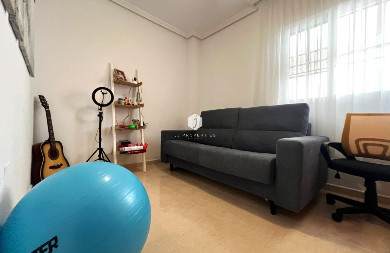 Segunda mano - Apartamento / piso -
Orihuela Costa - Lomas De Cabo Roig-los Dolses