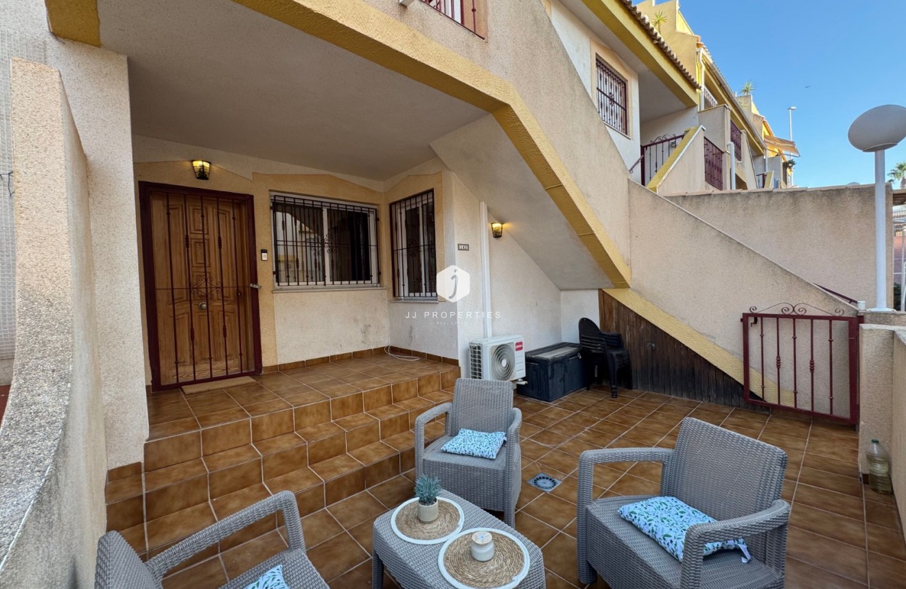 Segunda mano - Apartamento / piso -
La Zenia - Costa Blanca