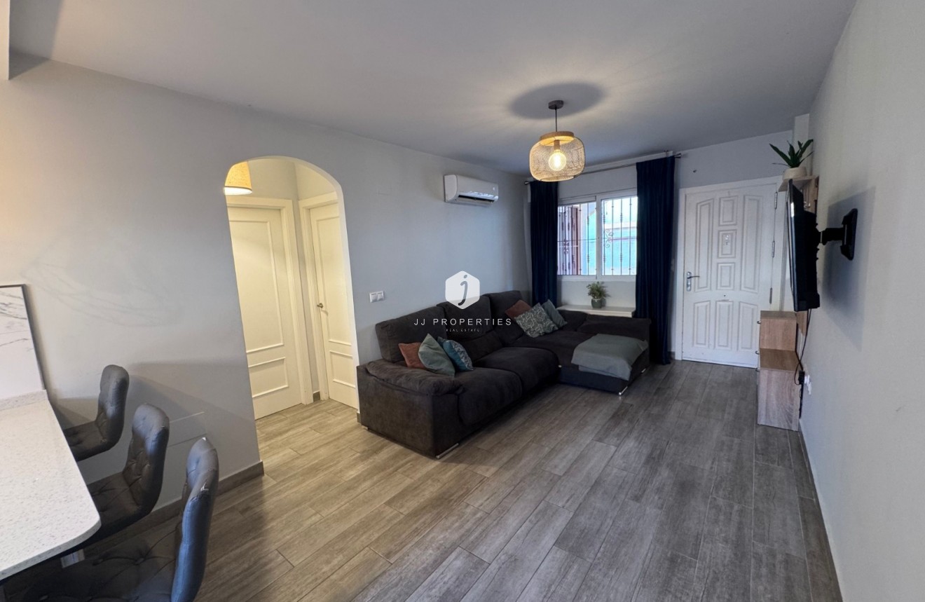 Segunda mano - Apartamento / piso -
La Zenia - Costa Blanca