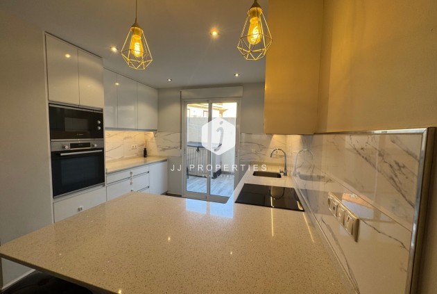 Segunda mano - Apartamento / piso -
La Zenia - Costa Blanca