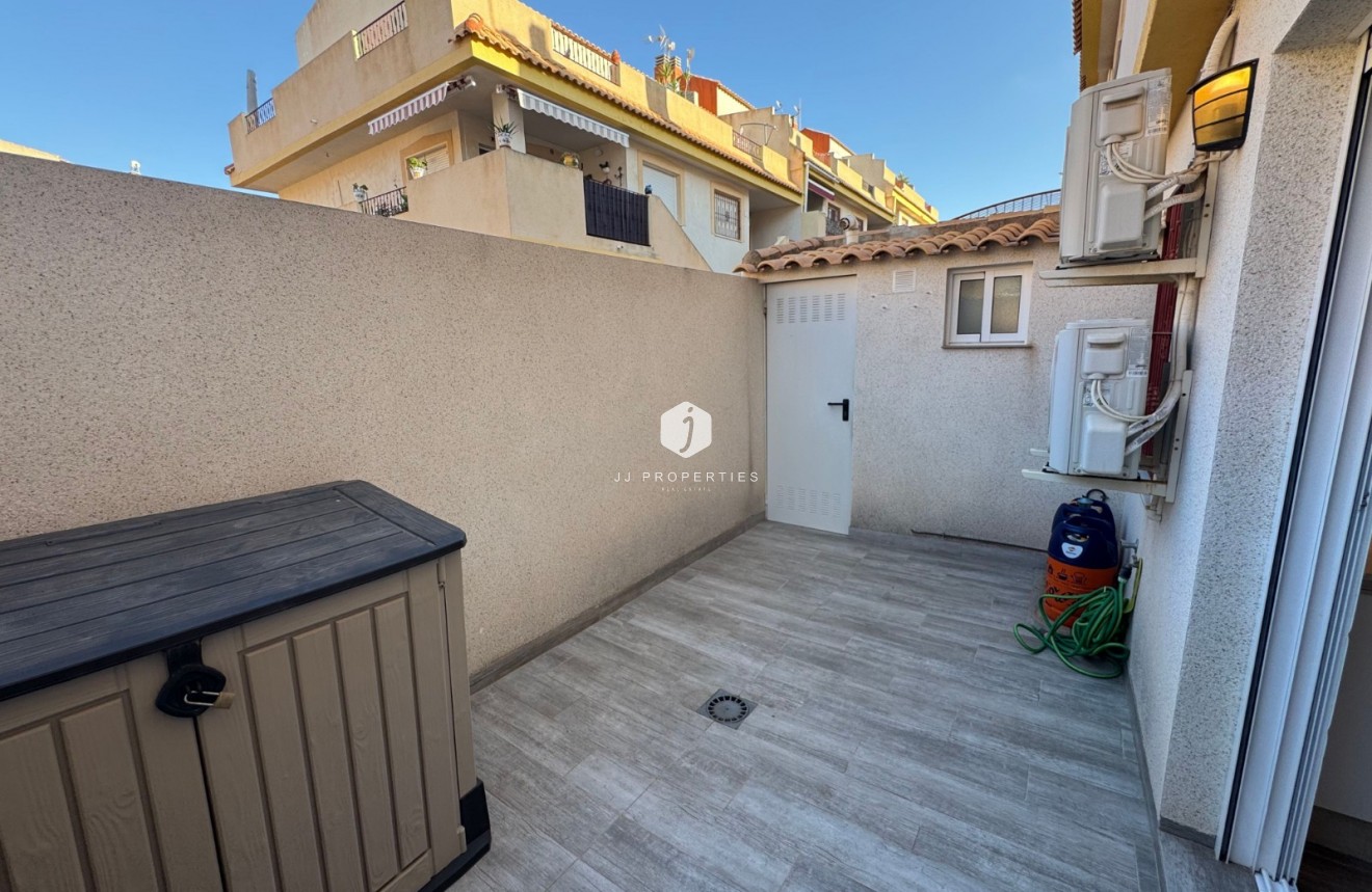 Segunda mano - Apartamento / piso -
La Zenia - Costa Blanca
