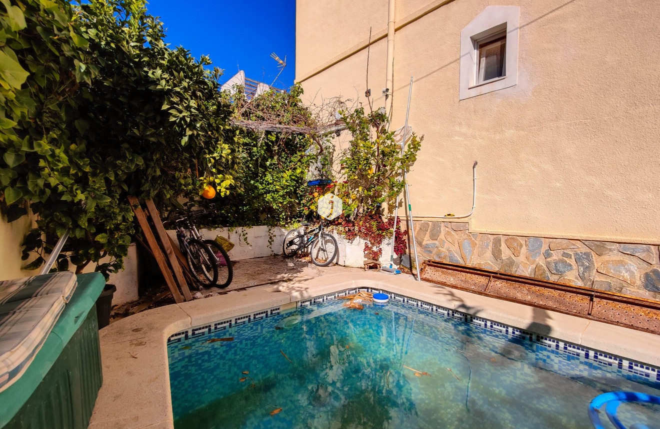 Segunda mano - Chalet -
San Miguel de Salinas - Inland