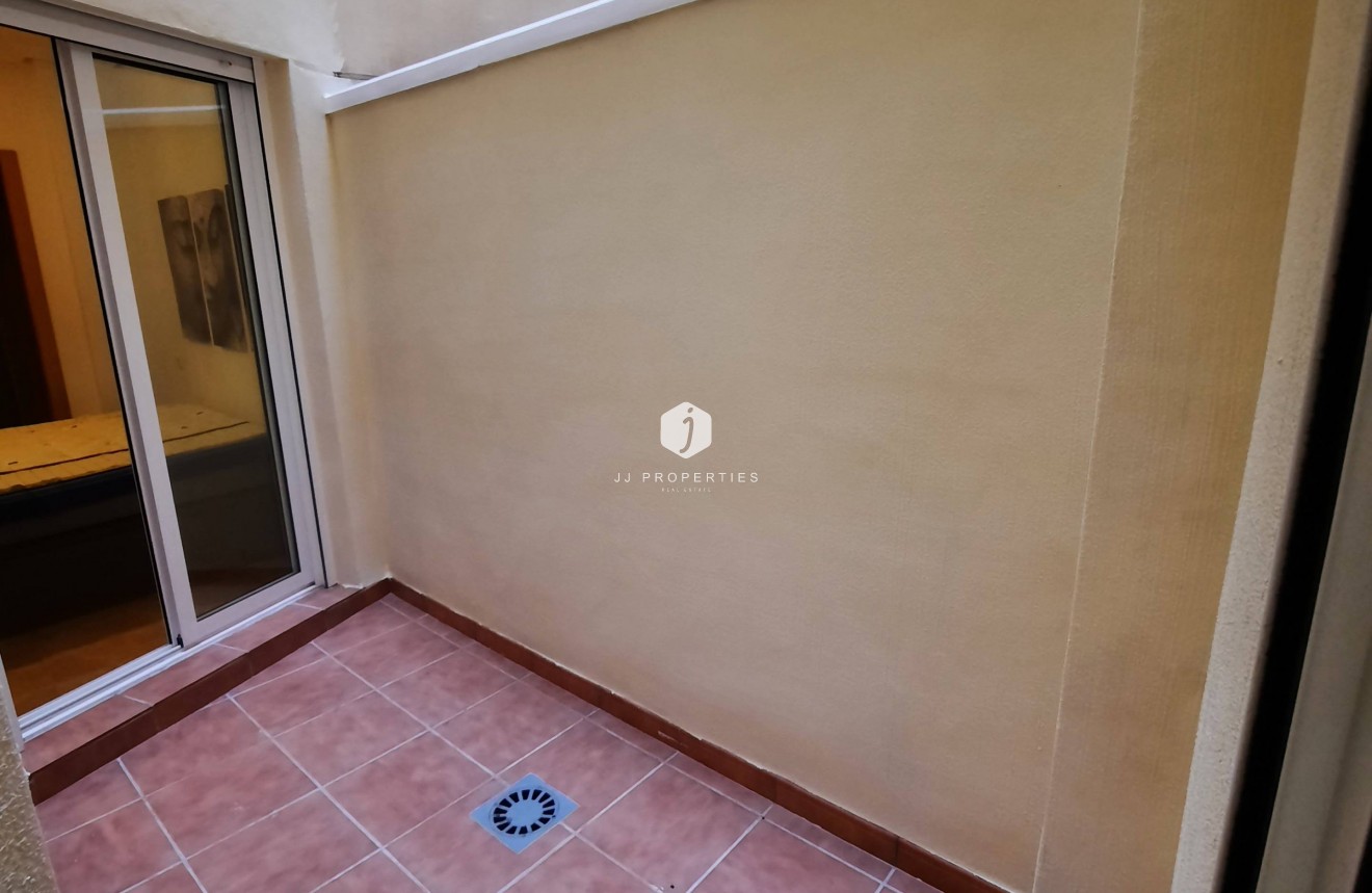 Segunda mano - Apartamento / piso -
Almoradí - Colegio Canales Y Martinez