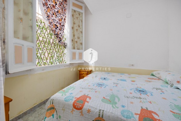 Segunda mano - Apartamento / piso -
Torrevieja - Centro